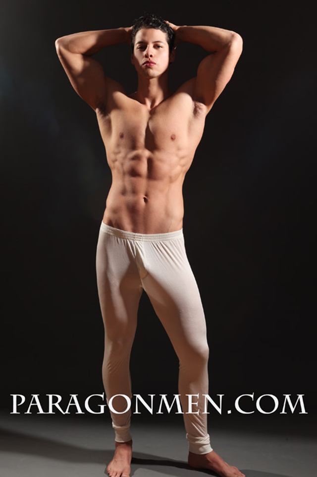 Gay-porn-pics-08-Lupe-Viscarra-Paragon-Men-all-american-boy-naked-muscle-men-nude-bodybuilder-photo